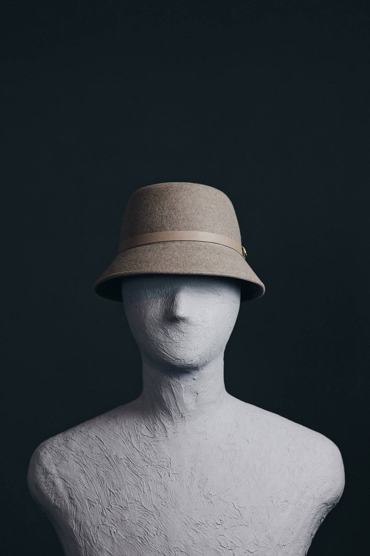 BUCKET HAT