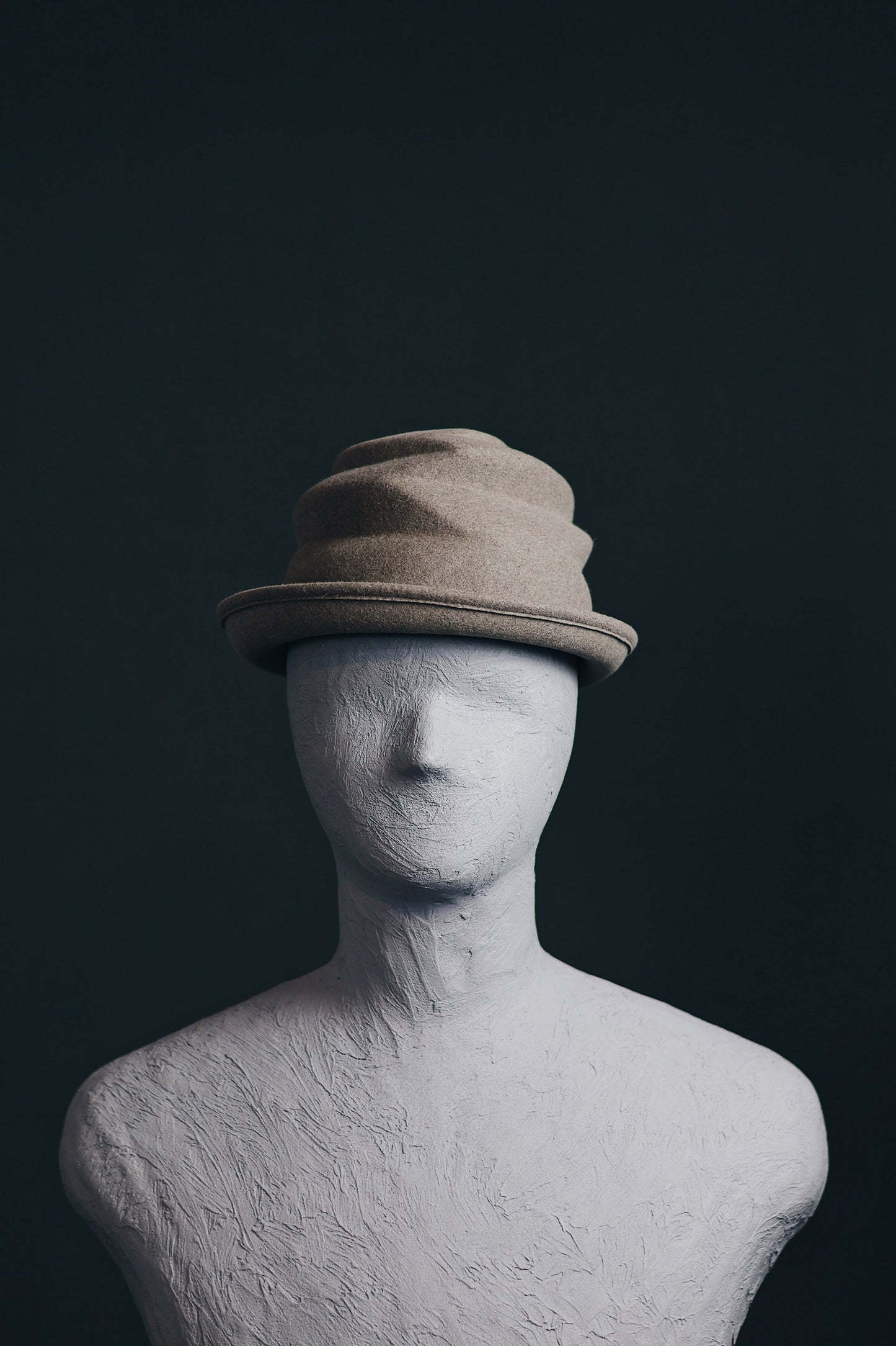 FREE STEP HAT