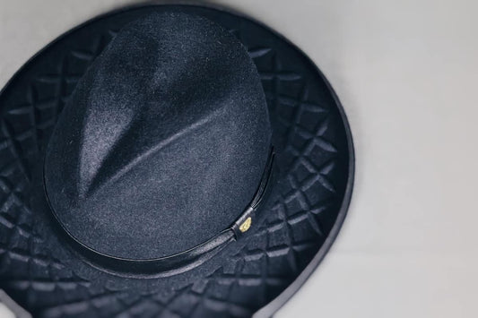 WABISABISM 10周年記念モデルのご紹介〈KIRIKO ARROW HAT〉