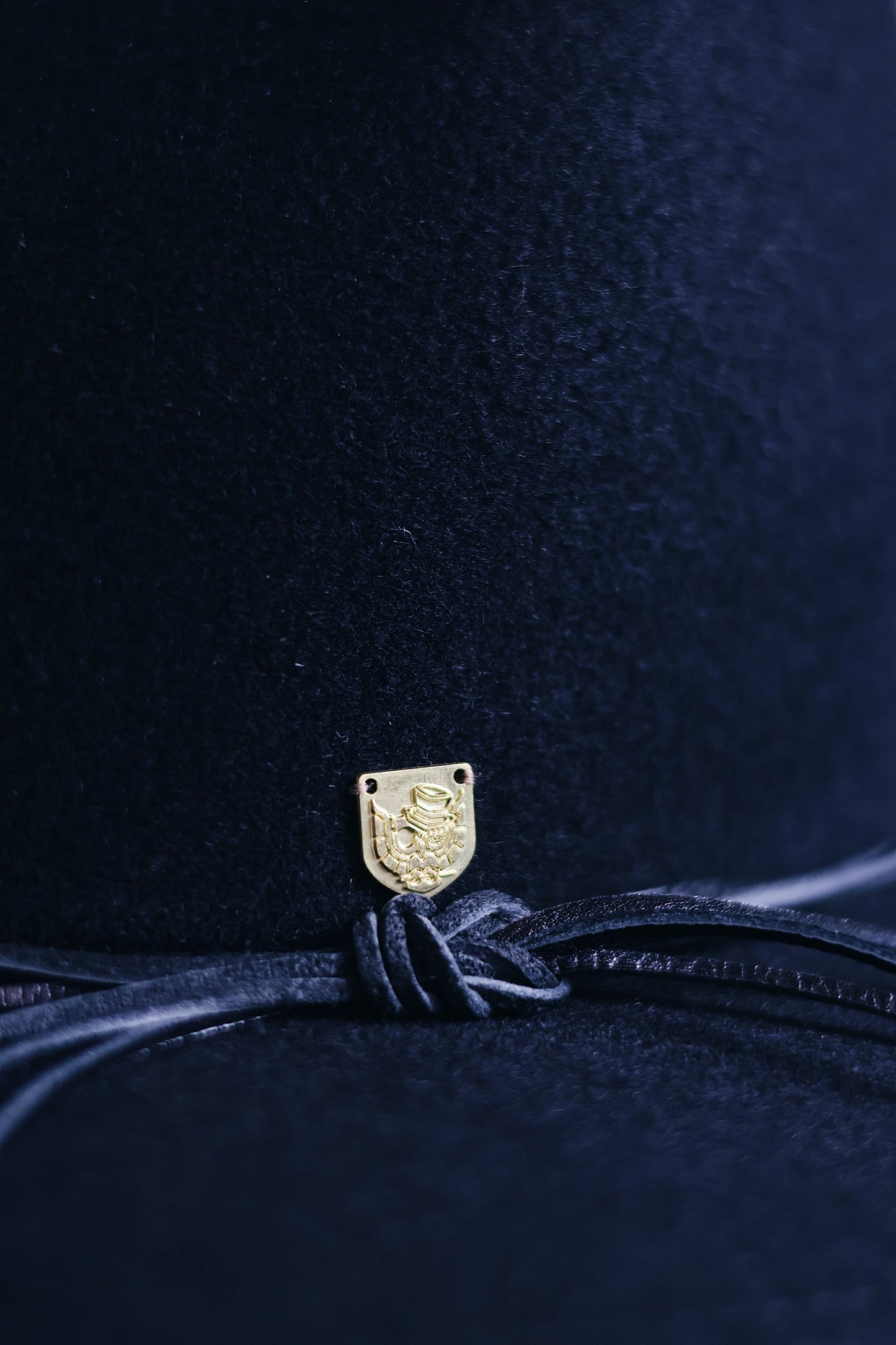 ARROW STUDS BRIM