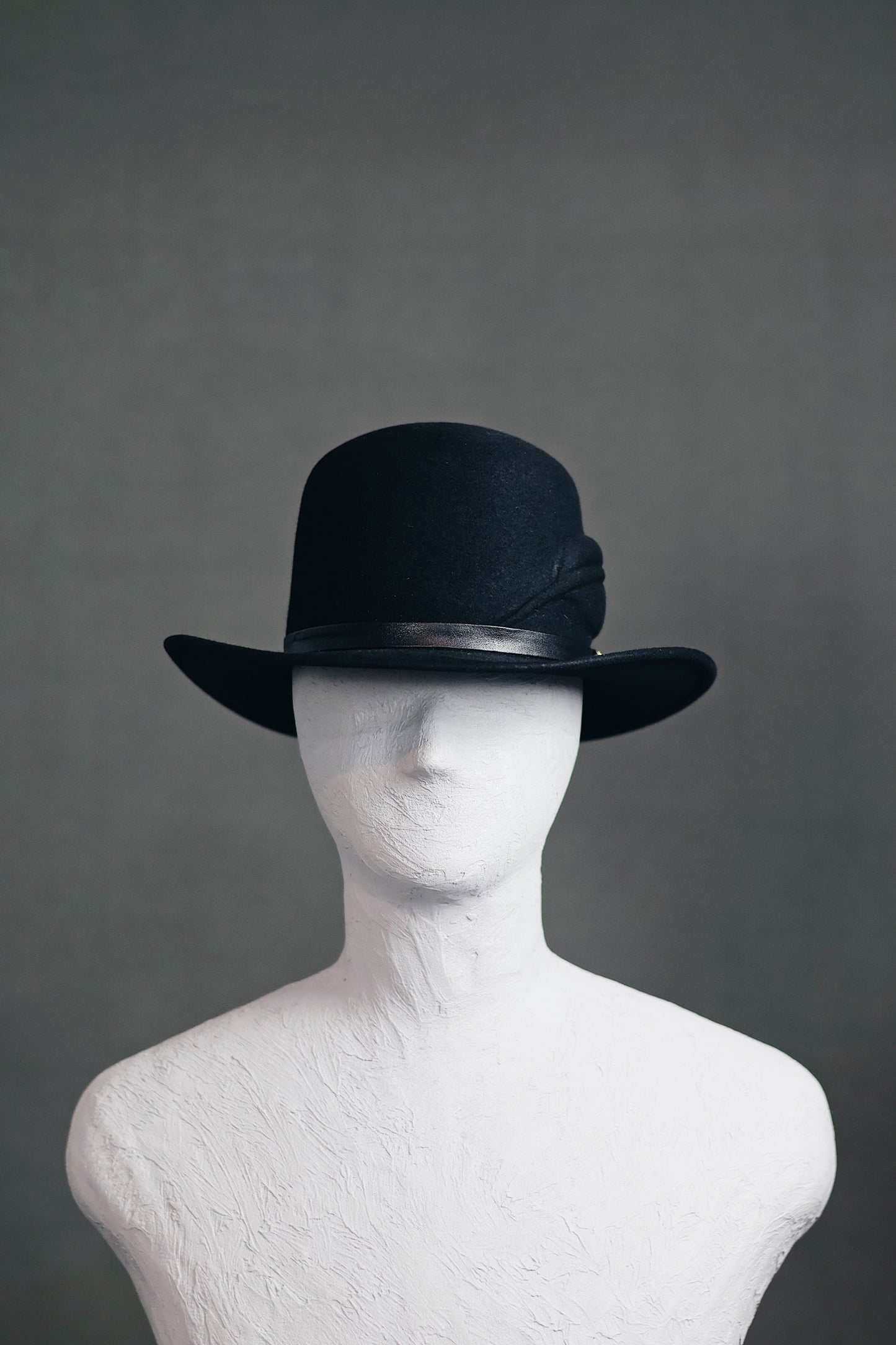 PLUME HAT