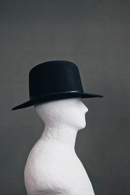 PLUME HAT