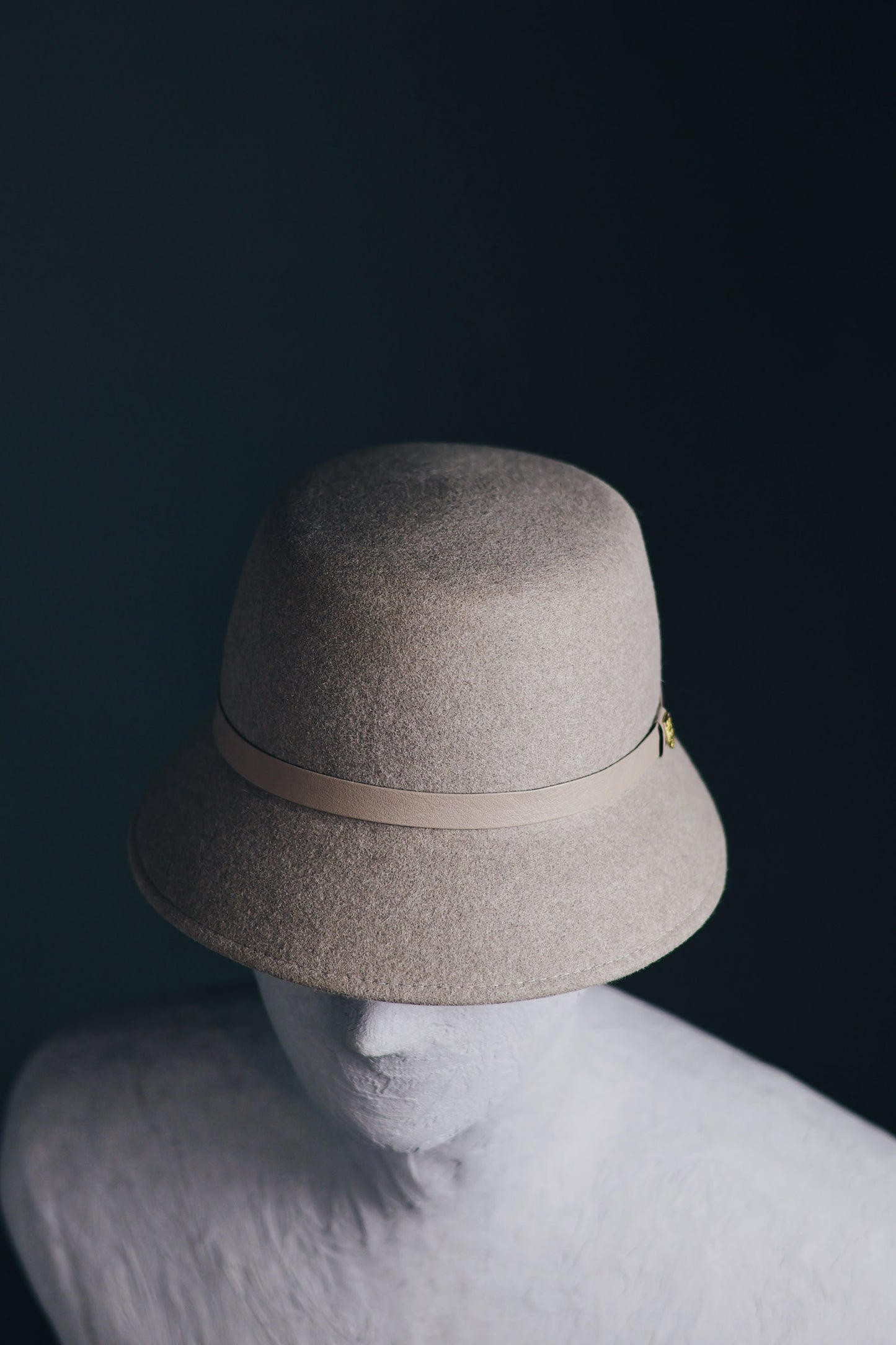 BUCKET HAT