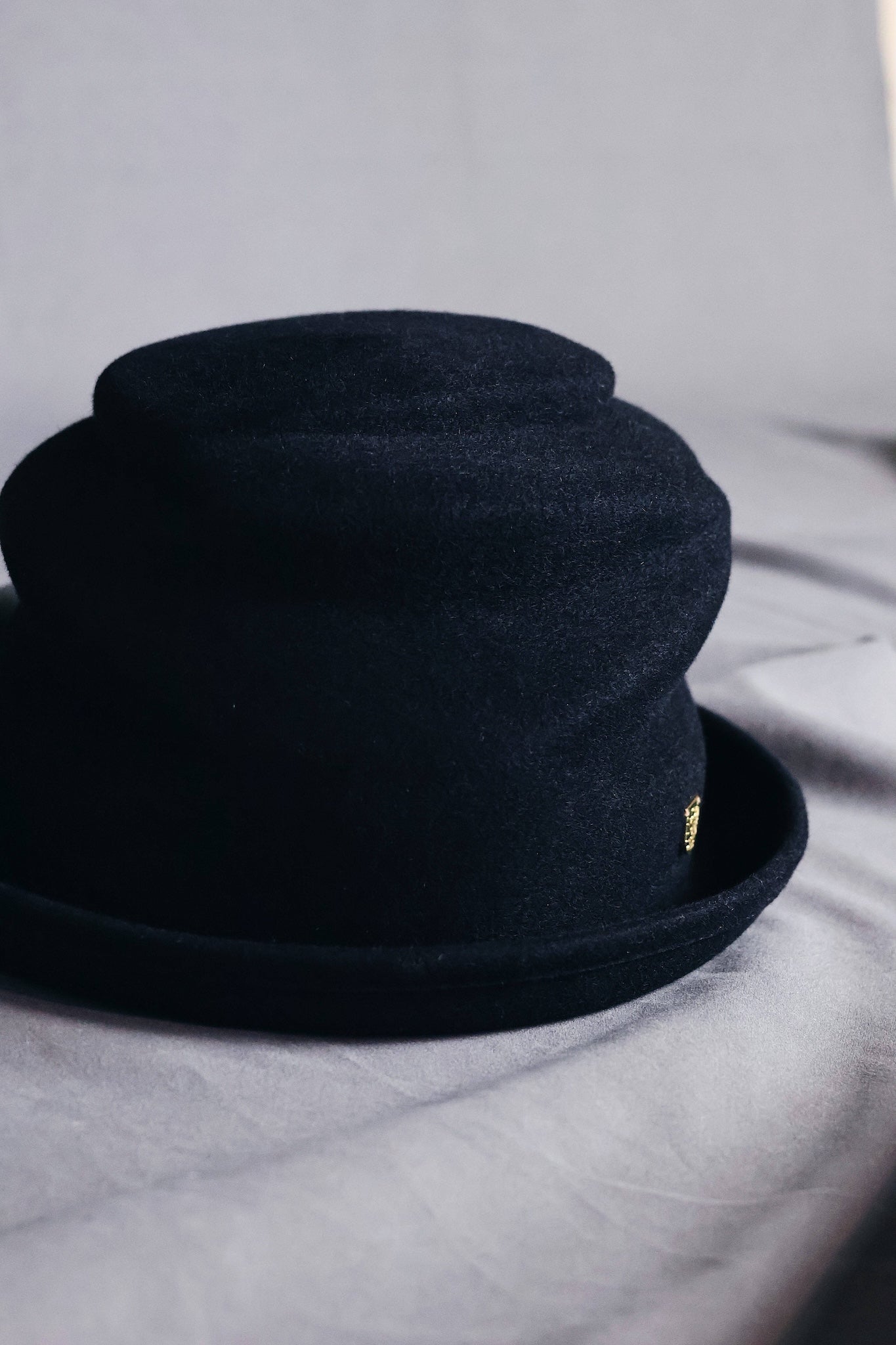 FREE STEP HAT
