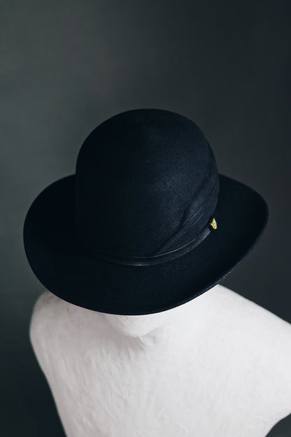 PLUME HAT