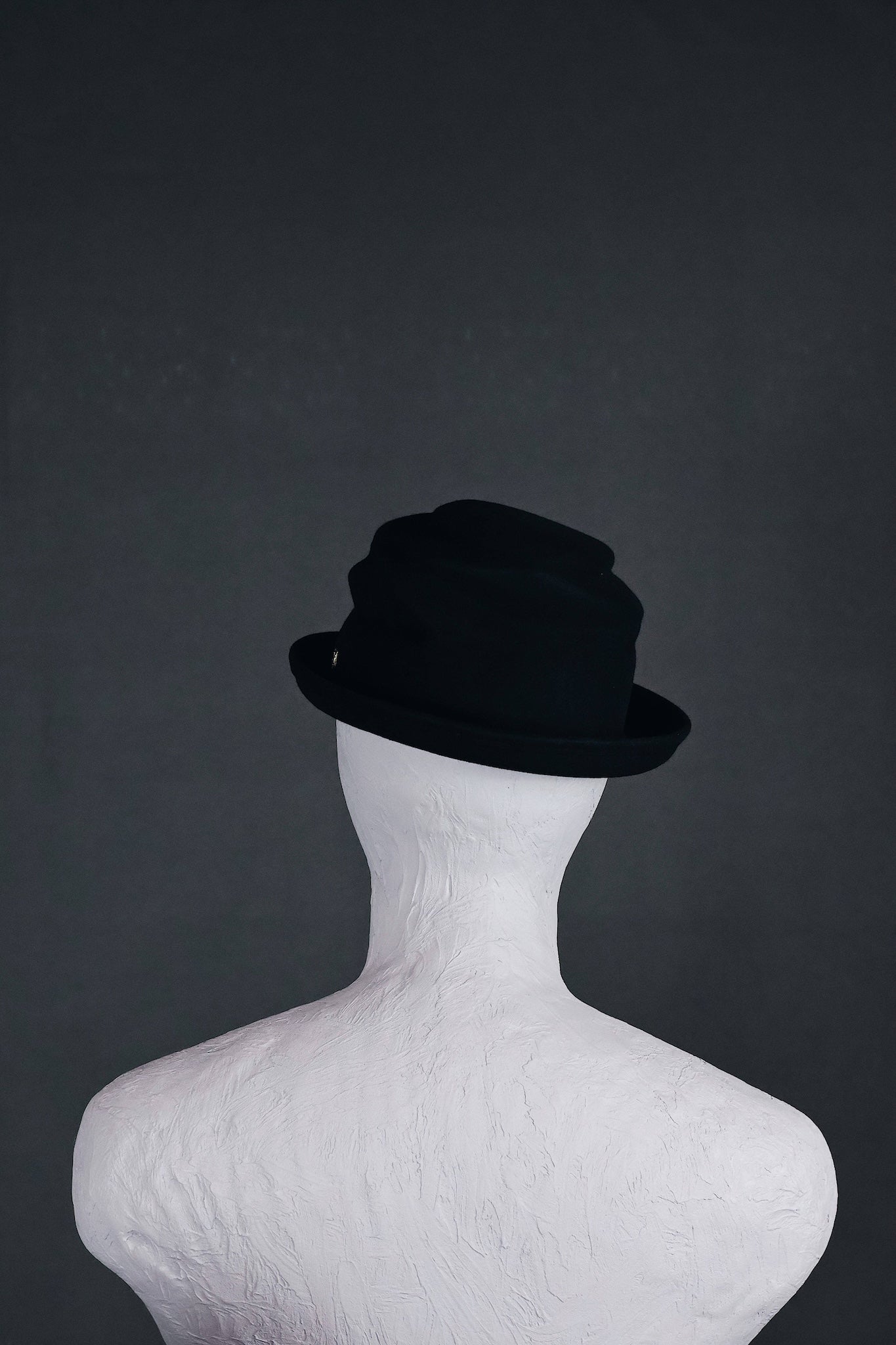 FREE STEP HAT