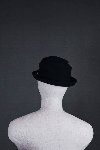 FREE STEP HAT