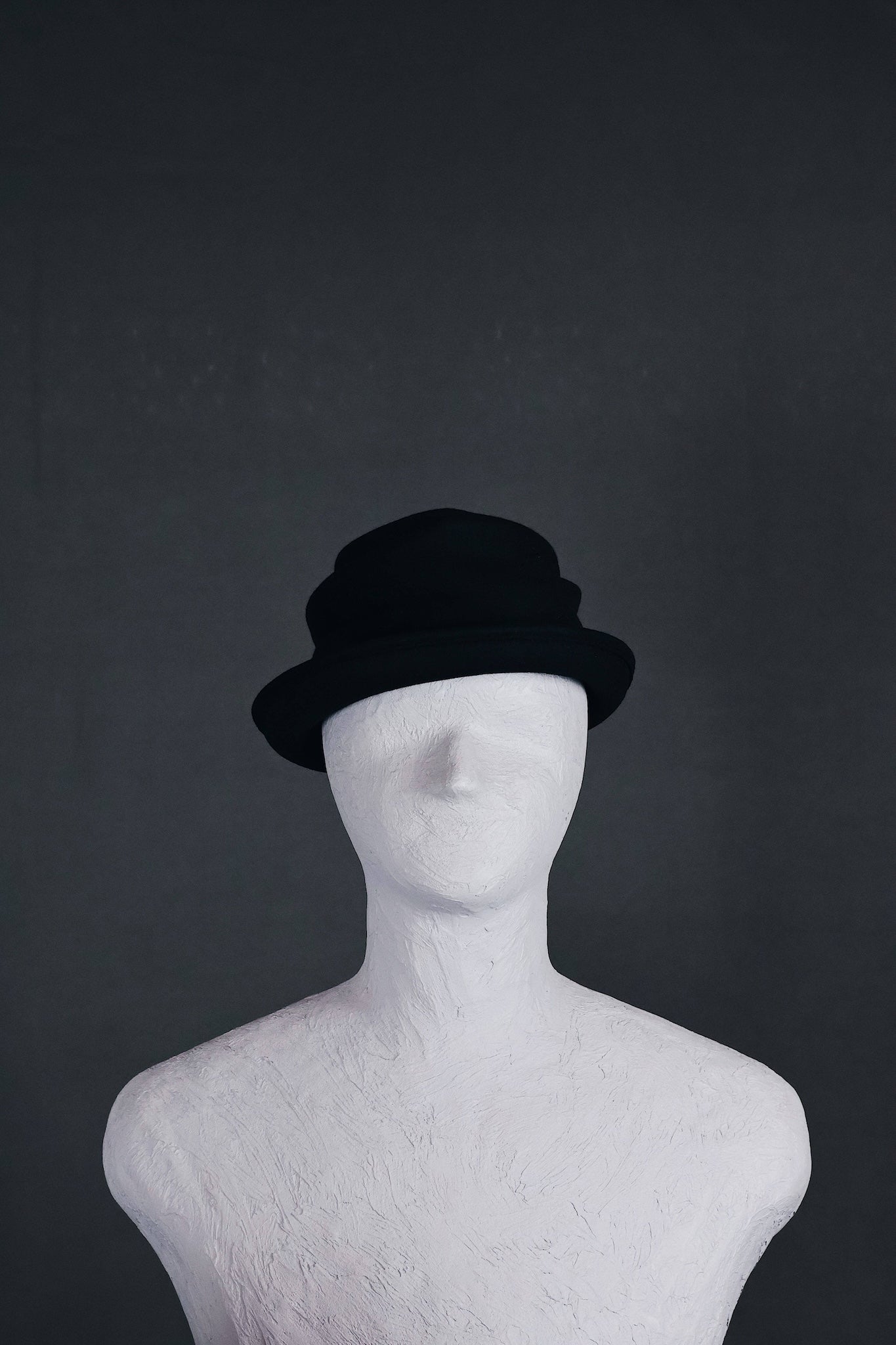 FREE STEP HAT