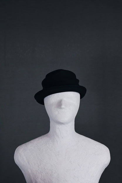 FREE STEP HAT