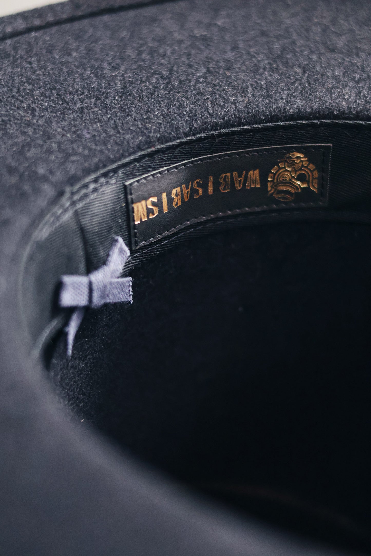 ARROW STUDS BRIM