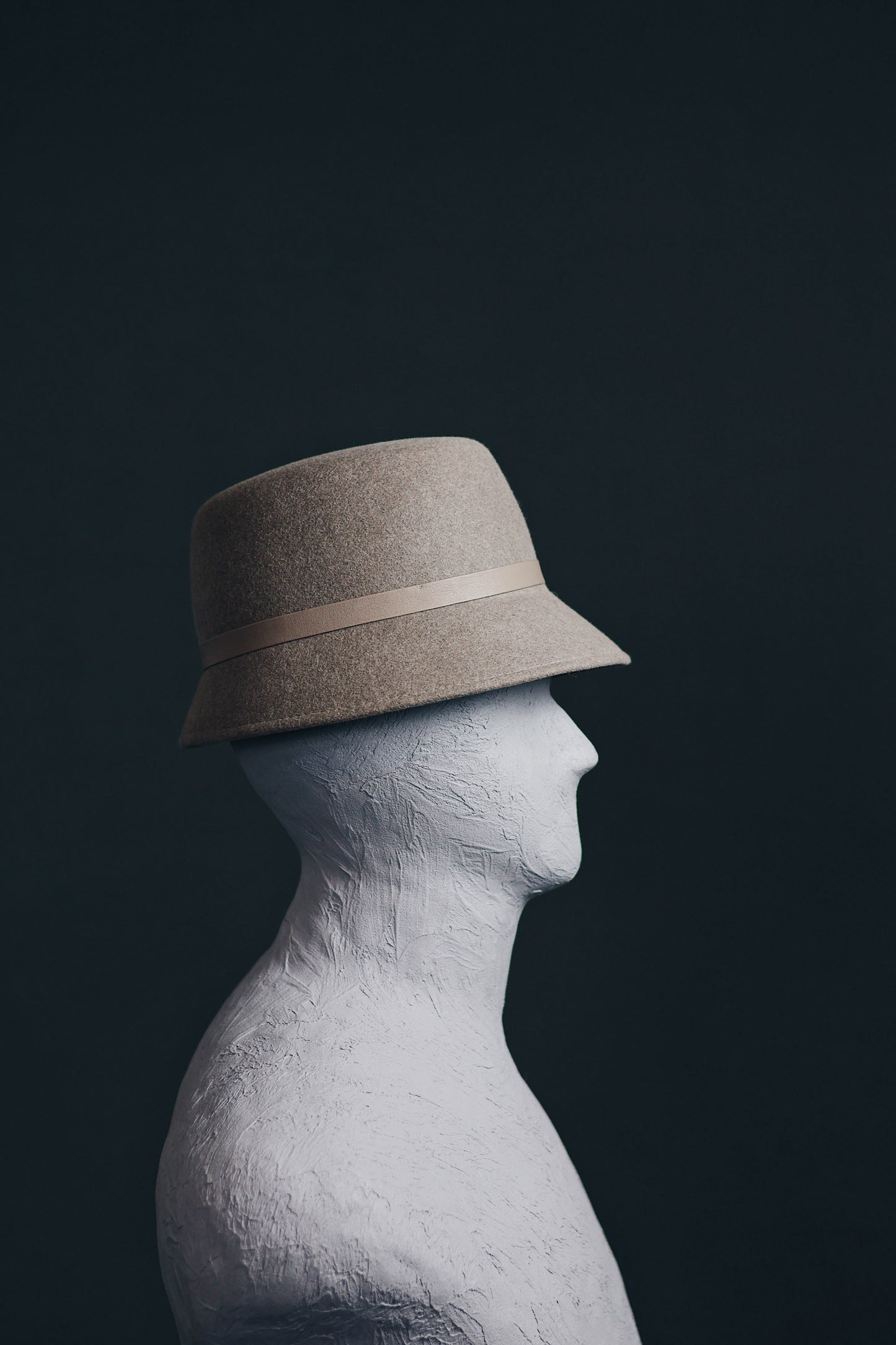 BUCKET HAT