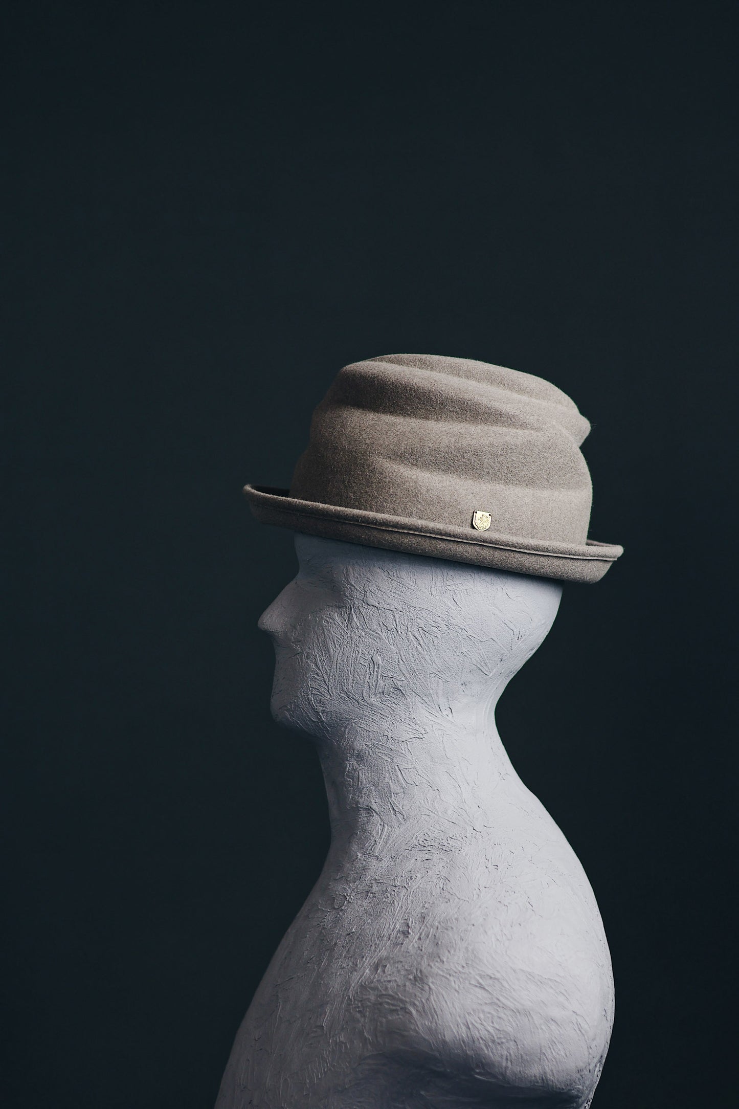 FREE STEP HAT