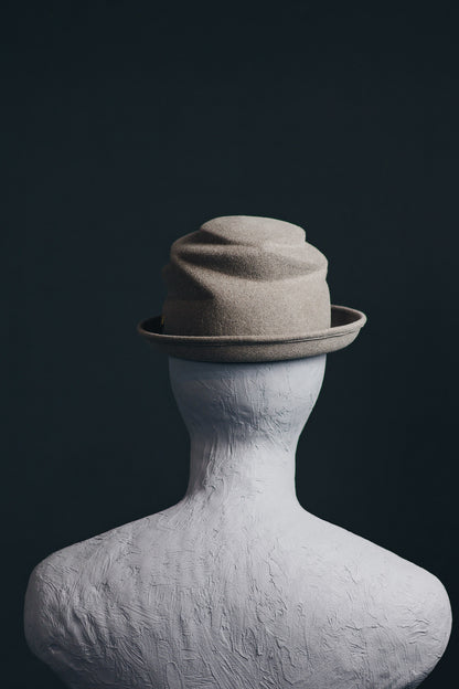 FREE STEP HAT