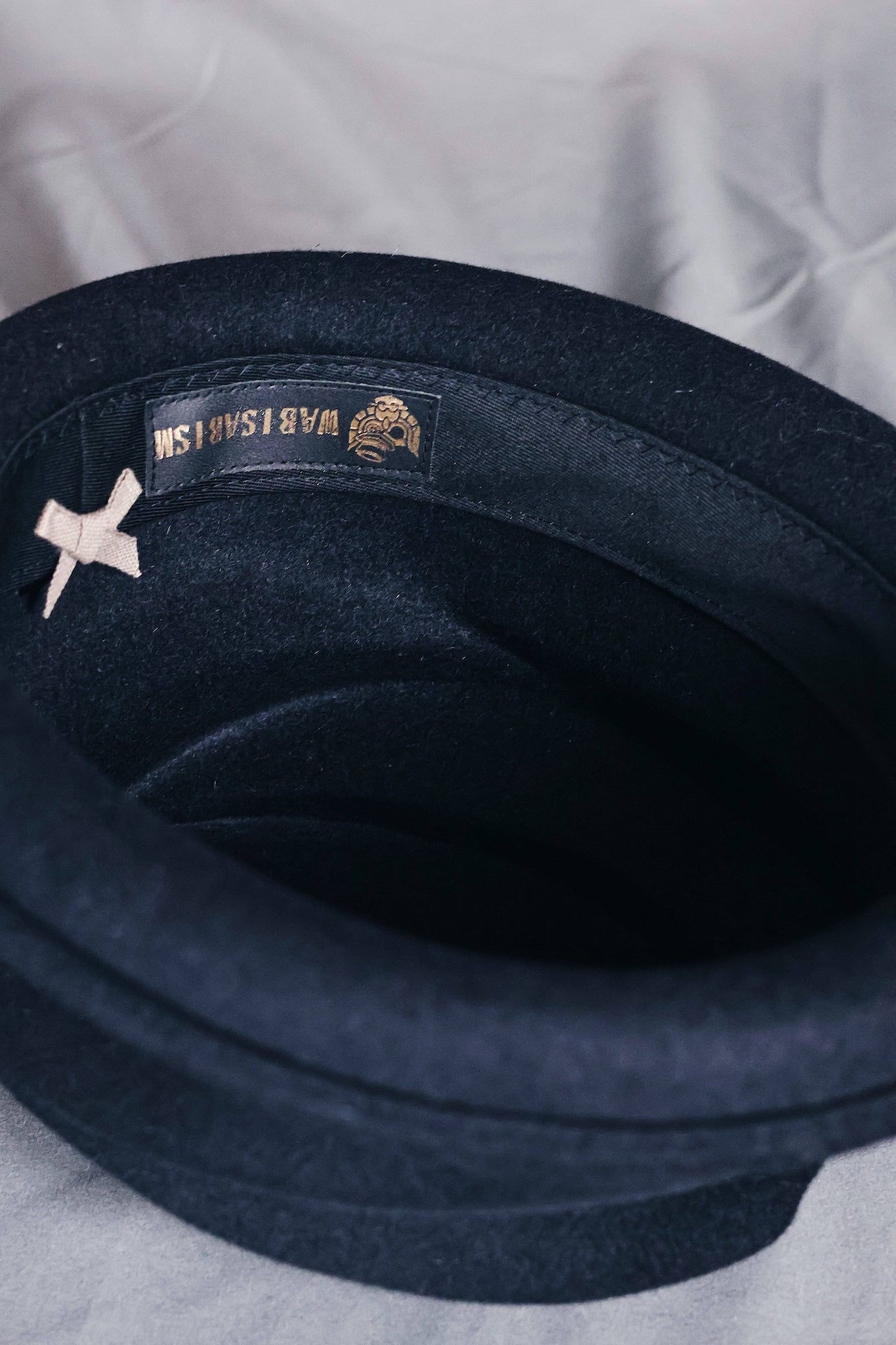 FREE STEP HAT