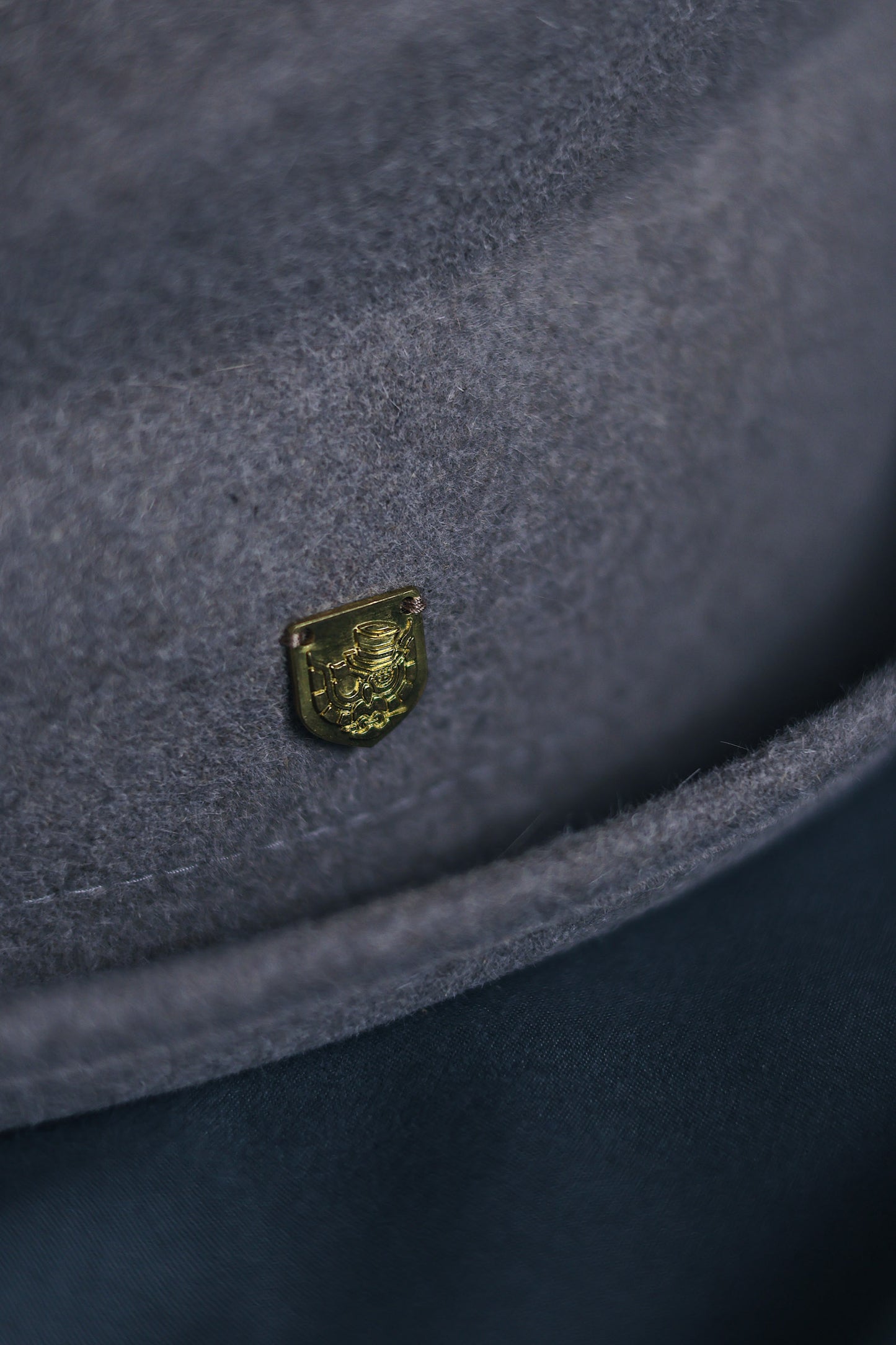 FREE STEP HAT