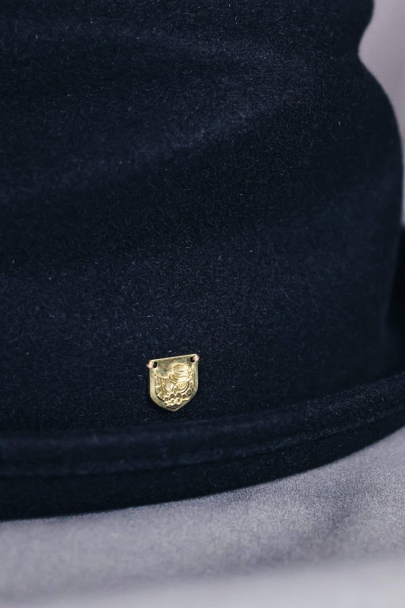 FREE STEP HAT